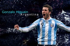 九游官网-校园足球组建学生解说团打造赛事传播新形式，学校足球队解说词