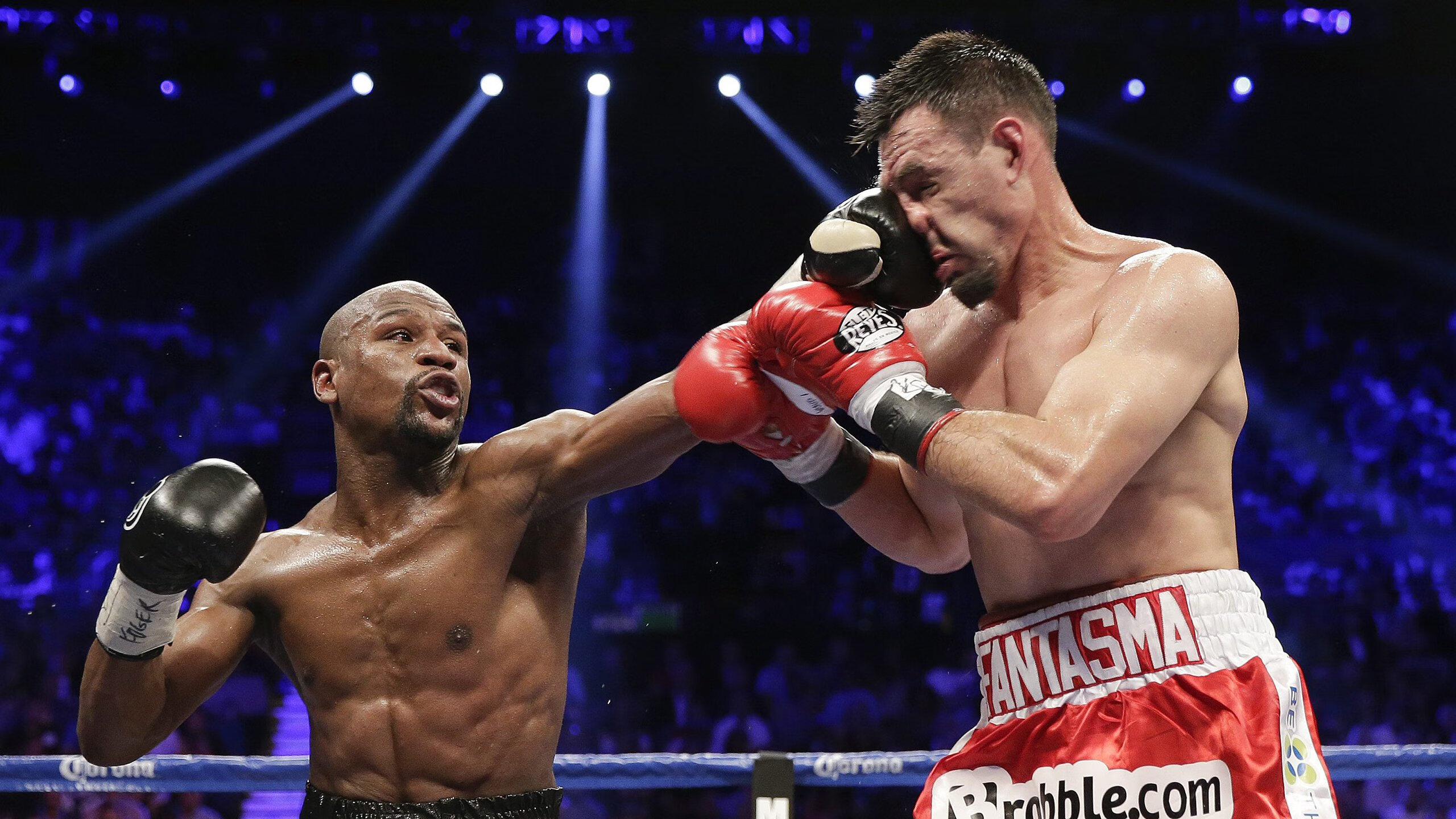 世界杯激战再现：逆转奇迹让人心跳加速，世界杯瞬间